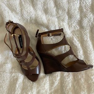 Brown wedge never worn size 8